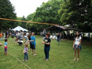 横田基地BBQイベント2015水風船投げ