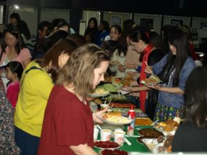 横田基地X'masイベント2013食事中