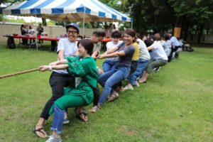 横田基地でBBQ2018　綱引き