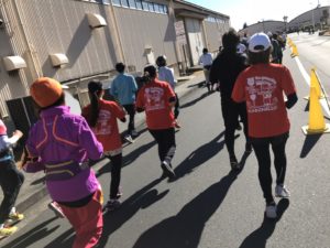 横田基地マラソン2018激走中
