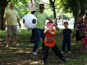 横田基地BBQParty2012 ピニャータ
