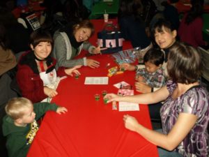 横田基地クリスマスパーティーチャット中